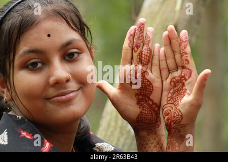 Mädchengesicht im Indian Teenage Village im Freien Stockfoto