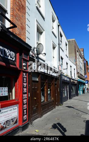 Fads & Blades Friseurshop auf der Thomas Street in Dublin, Irland. Stockfoto