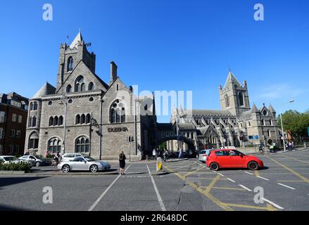 Die Christ Church Cathedral und das Dublina Museum in Dublin, Irland. Stockfoto