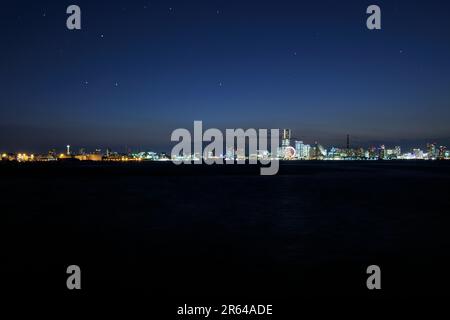 Nachtansicht auf den Hafen von Yokohama Stockfoto