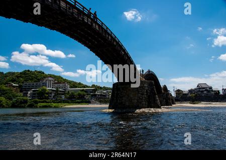 Nishiki River und Kintai Bridge Stockfoto