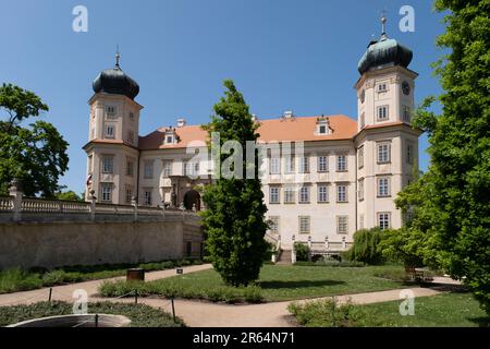 Das State Chateau Mnisek pod Brdy wird vom National Heritage Institute verwaltet. Foto 27,05. 2023. (CTK Photo/Houdek Vladimir) Stockfoto