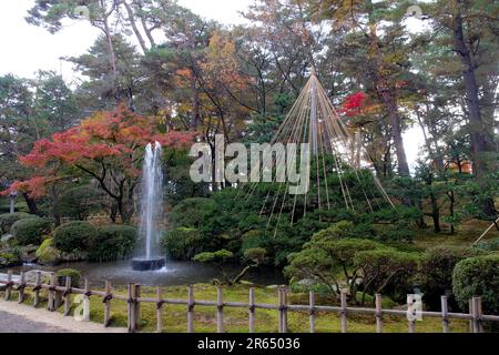 Brunnen im Kenrokuen Garden Stockfoto