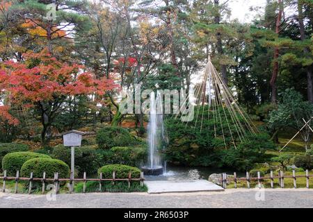 Brunnen im Kenrokuen Garden Stockfoto