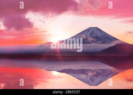 Sonnenaufgang CG von Mt. Fuji Stockfoto