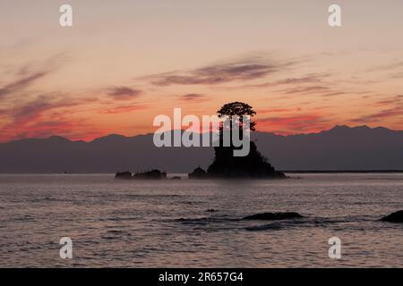 Amaharashi Küste am Morgen Stockfoto