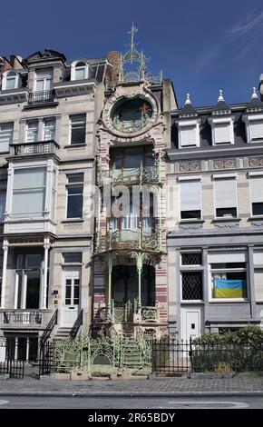 Das Jugendstil-Haus Saint Cyr, Square Ambiorix, Brüssel. Entworfen von Gustave Strauven, 1900. Stockfoto