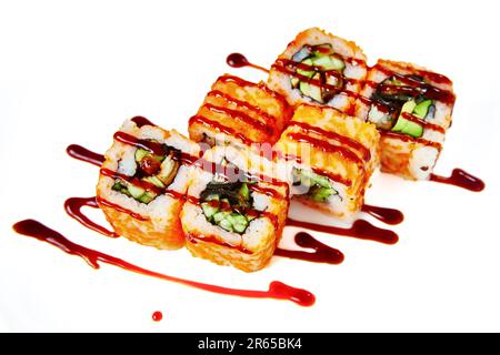 Sushi california Rolle mit Thunfisch in Kaviar Stockfoto
