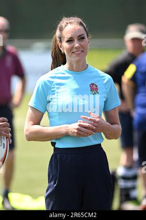 Maidenhead, Großbritannien. 07. Juni 2023. Maidenhead, Großbritannien. 7. Juni 2023. Die Prinzessin von Wales, Schutzpatronin der Rugby Football Union, trifft im Maidenhead Rugby Club einheimische und nationale männliche Spieler, um die Kampagne „Shaping US“ zu diskutieren, mehr über ihre eigenen Kindheitserfahrungen zu erfahren und über die Rolle zu sprechen, die Community-Umgebungen bei der Unterstützung von Kindern und Eltern spielen können. Kredit: Doug Peters/Alamy Live News Stockfoto