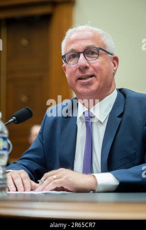 Washington, Vereinigte Staaten Von Amerika. 06. Juni 2023. Professor Marc Busch, Karl F. Landegger Professor für internationale Geschäftsdiplomatie, Georgetown University, tritt vor einem House Committee on the Judiciary | SubCommittee on Courts, Intellectual Property und der Internet-Anhörung „IP and Strategic Competition with China: Part II Priorizing U.S. Innovation Over Assisting Foreign Conversaries“ im Rayburn House Office Building in Washington, DC, Dienstag, 6. Juni 2023. Kredit: Rod Lamkey/CNP/Sipa USA Kredit: SIPA USA/Alamy Live News Stockfoto