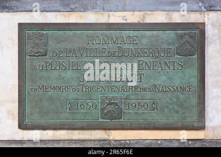 Gedenkplakette zur Feier der dreihundertjährigen Geburt (1650-1950) des französischen Freibewohners Jean Bart (1650-1702) in Dünkirchen (Nord), Frankreich Stockfoto