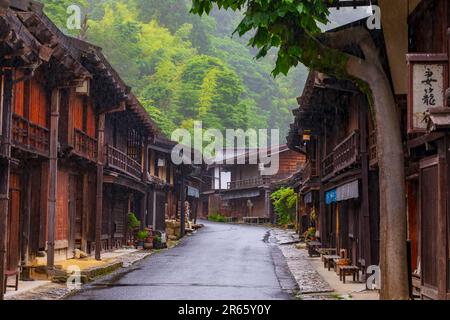 Tsumago Inn im Regen Stockfoto