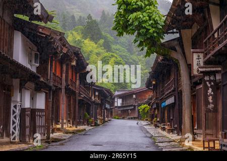 Tsumago Inn im Regen Stockfoto