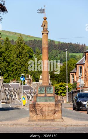 Das Mercat Cross, der schottische Name für „Market Cross“, war das traditionelle Symbol für den Handelsstatus eines schottischen Dorfes oder einer schottischen Stadt. Stockfoto