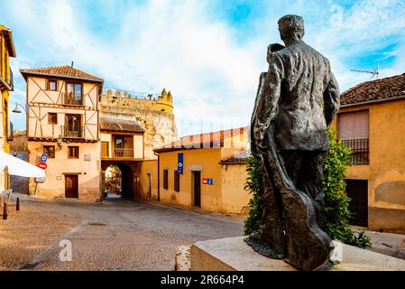 Skulptur von Agapito Marazuela, Werk von José María Moro, auf dem Platz des jüdischen Viertels Segovia. Segovia, Castilla y León, Spanien, Europa Stockfoto