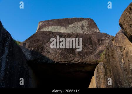 Das alte Grab von Ishibutai Stockfoto