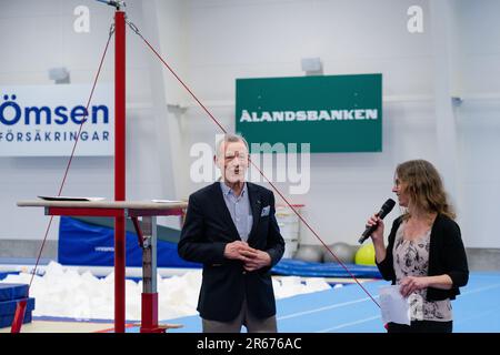 Lokaler Millionär anders Wiklöf – anders Wiklof – bei der Eröffnung der neuen Gymnastik-Arena in Möckelö am 3. März 2023 in Åland, Finnland. Foto: R Stockfoto