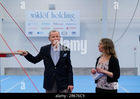 Lokaler Millionär anders Wiklöf – anders Wiklof – bei der Eröffnung der neuen Gymnastik-Arena in Möckelö am 3. März 2023 in Åland, Finnland. Foto: Rob Watkins Stockfoto