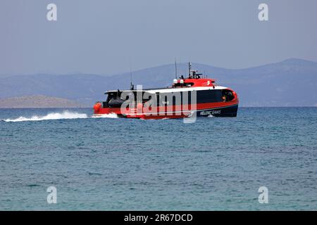 Hellenic Seaways Schnellfähre Aero 2, am Megalochori Hafen, Agibri Insel, Saronischer Golf, Griechenland. Mai 2023. Stockfoto