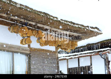 Ouchi-juku im Schneefall Stockfoto