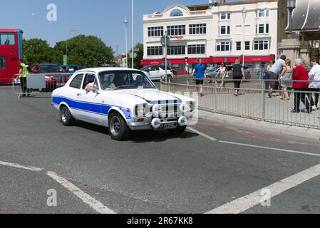 Ford Escort RS2000 von 1972 LPP 529L an der London to Brighton Modern Classic Car Run, die vom Brooklands Museum aus startet. Stockfoto