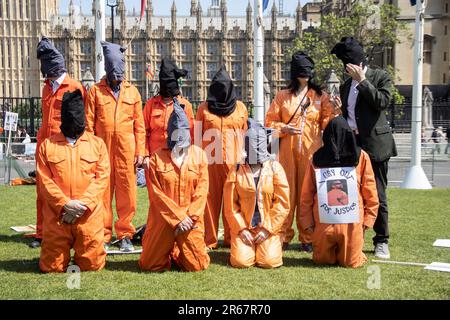 London, Großbritannien. 07. Juni 2023. Demonstranten schließen sich zusammen: Guantanamo Closure Campaign ruft zur Schließung von Gefängniskredit auf: Sinai Noor/Alamy Live News Stockfoto