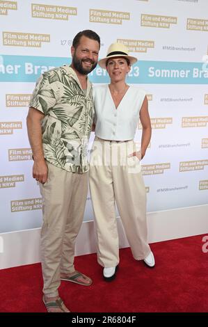 Köln, Deutschland. 06. Juni 2023. Peter Thorwarth und Nele Kieper kommen zum 2023. Sommertreffen der Film- und Medienstiftung NRW Credit: Horst Galuschka/dpa/Alamy Live News Stockfoto