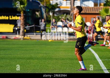 Marbella, Spanien. 07. Januar 2023. Jude Bellingham wurde während eines Trainings in Marbella gesehen. Der englische Fußballspieler Jude Bellingham verlässt Borussia Dortmund, um Real Madrid zu unterzeichnen. Kredit: SOPA Images Limited/Alamy Live News Stockfoto