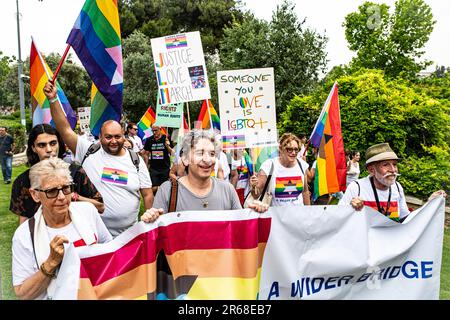 Israel. 01. Juni 2023. Tausende von Menschen marschierten bei der jährlichen Jerusalem's Pride Parade. Jerusalem, Israel. Juni 01. 2023. (Matan Golan/Sipa USA). Kredit: SIPA USA/Alamy Live News Stockfoto
