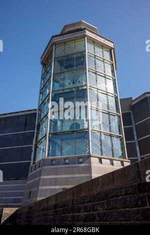 Hall of Steel Tower, Royal Armouries Museum, Leeds Stockfoto