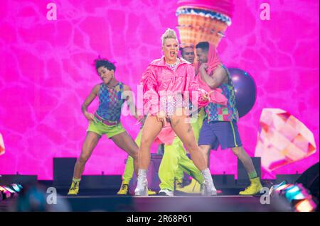 Bolton, Großbritannien. 07. Juni 2023 P!nk oder Pink, echter Name Alecia Beth Moore Hart beginnt ihre „Summer Carnival“ World Tour im University of Bolton Stadium. 2023-06-07. Kredit: Gary Mather/Alamy Live News Stockfoto