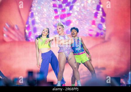 Bolton, Großbritannien. 07. Juni 2023 P!nk oder Pink, echter Name Alecia Beth Moore Hart beginnt ihre „Summer Carnival“ World Tour im University of Bolton Stadium. 2023-06-07. Kredit: Gary Mather/Alamy Live News Stockfoto