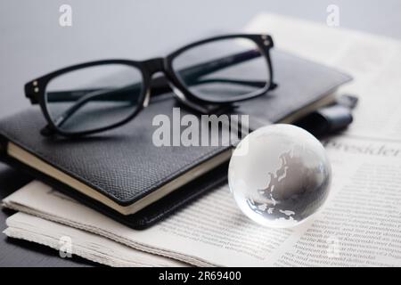 Globen und Business-Accessoires Stockfoto