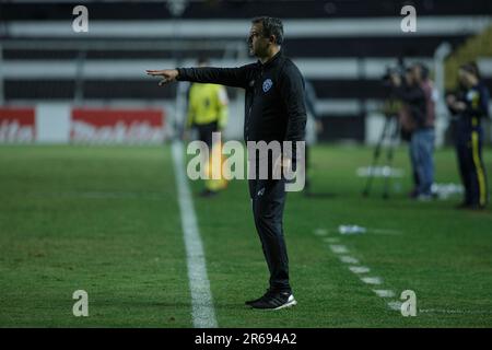 Ponta Grossa, Brasilien. 07. Juni 2023. PR - PONTA GROSSA - 07/06/2023 - BRASILEIRO C 2023, OPERARIO X PAYSANDU - Marquinhos Santos Coach von Paysandu während eines Spiels gegen Operario im Germano Kruger Stadion für die brasilianische Meisterschaft C 2023. Foto: Joao Vitor Rezende Borba/AGIF/Sipa USA Kredit: SIPA USA/Alamy Live News Stockfoto