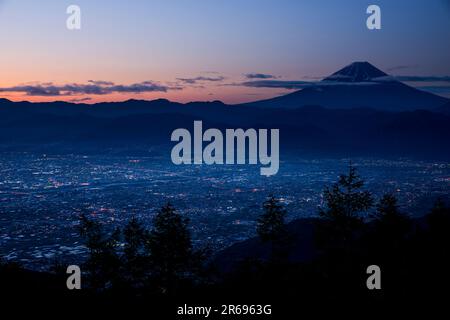 Fuji und Nachtblick Stockfoto