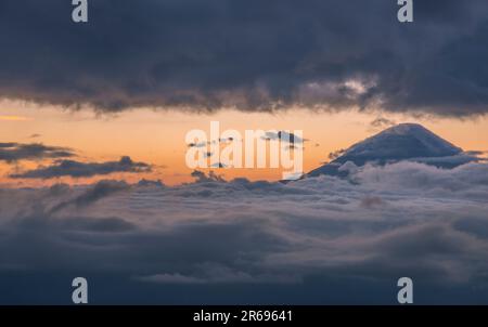 Wolkenmeer und Mt. Fuji Stockfoto