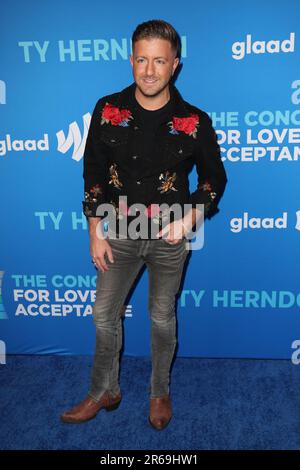 Nashville, USA. 07. Juni 2023. Billy Gilman kommt am 7. Juni 2023 zum Konzert für Liebe und Annahme im Wildhorse Saloon in Nashville, TN. © Curtis Hilbun/AFF-USA.com Kredit: AFF/Alamy Live News Stockfoto