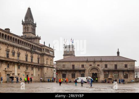 Santiago de Compostela, Spanien - Juni 05 2018: College of San Jerónimo (Galicier: Colexio de San Xerome) auf dem Platz des Workshops (Galicier: Praza Stockfoto