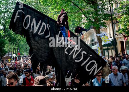 Paris, Frankreich. 07. Juni 2023. Gerard Cambon/Le Pictorium - Demonstration gegen die Rentenreform 6. Juni 2023 - 7/6/2023 - Frankreich/Paris/Paris - Inter-Union-Demonstration gegen die Rentenreform am 6. Juni 2023. Kredit: LE PICTORIUM/Alamy Live News Stockfoto