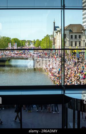03. Juni 2023, Utrecht, Niederlande, Moderne Bürogebäude In Der Nähe Des Utrecht Centraal Bahnhofs Stockfoto