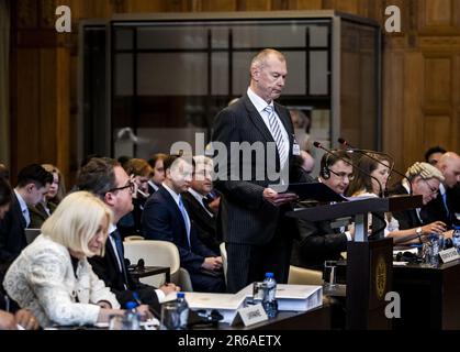 DEN HAAG - 08/06/2023, Alexander Shulgin (russischer Botschafter in den Niederlanden) beim Internationalen Gerichtshof während einer öffentlichen Anhörung in einem Fall, der 2017 von der Ukraine gegen Russland wegen der Besetzung der Ostukraine und der Krim eingereicht wurde. ANP REMKO DE WAAL niederlande raus - belgien raus Stockfoto