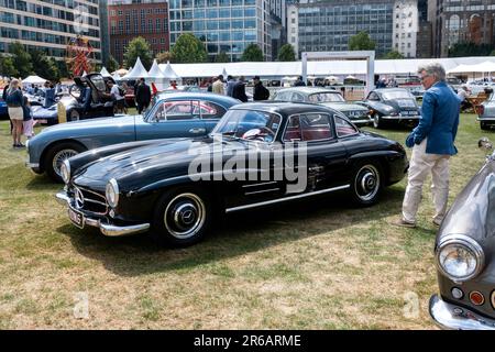 1955 Mercedes-Benz 300SL Gullwing bei den London Concours bei Honourable Artillery Company City of London UK 2023 Stockfoto