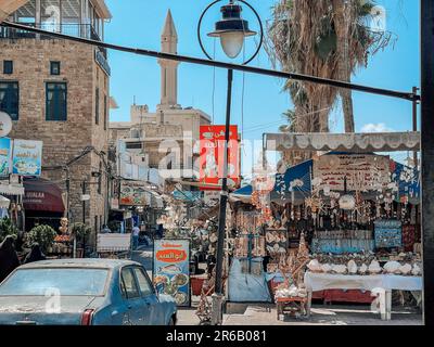 Die Stadt Sidon im Libanon. Sidon Sea - Saida corniche und Gebäude und Altstadt Stockfoto