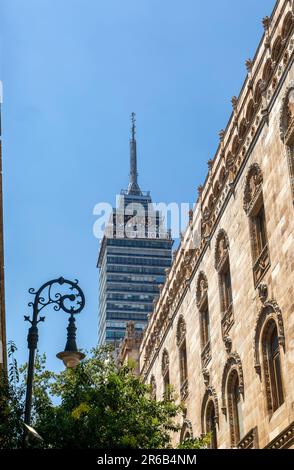 Lateinamerikanischer Turm, Torre Latinamericano, Mexiko-Stadt, Mexiko, erbaut 1956 Stockfoto