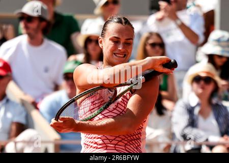 Paris, Frankreich. 8. Juni 2023. Tennisspielerin Aryna Sabalenka aus Belarus beim French Open Grand Slam Tennis Turnier 2023 in Roland Garros, Paris, Frankreich. Frank Molter/Alamy Live-Nachrichten Stockfoto