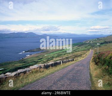 Irland. County Cork. Bantry Bay. Blick vom Goat's Path an der Seefin Pass Road. Stockfoto