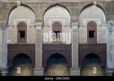 Marokko. Fes. Al-Attarine Madrasa, Fez Medina. Es wurde 1323-1325 vom Marinid Sultan Uthman II. Abu Said gebaut Stockfoto