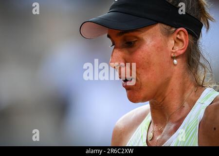Paris, Frankreich, Frankreich. 8. Juni 2023. Beatriz HADDAD MAIA von Brasilien am zwölften Tag von Roland-Garros 2023, French Open 2023, Grand-Slam-Tennisturnier im Roland-Garros-Stadion am 08. Juni 2023 in Paris, Frankreich. (Kreditbild: © Matthieu Mirville/ZUMA Press Wire) NUR REDAKTIONELLE VERWENDUNG! Nicht für den kommerziellen GEBRAUCH! Stockfoto