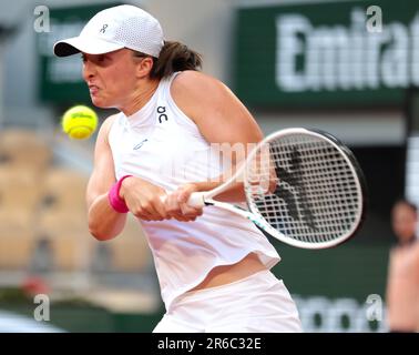 Paris, Frankreich. 8. Juni 2023. Tennisspieler IGA Swiatek aus Polen beim French Open Grand Slam Tennis Turnier 2023 in Roland Garros, Paris, Frankreich. Frank Molter/Alamy Live-Nachrichten Stockfoto