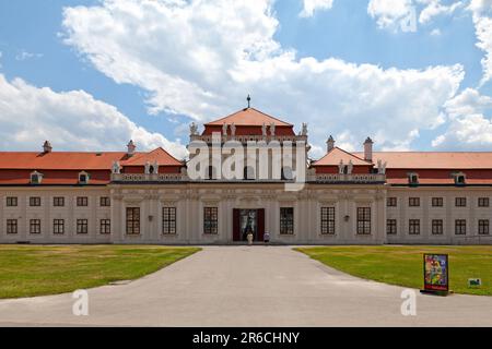 Wien, Österreich - Juni 17 2018: Das untere Belvedere ist ein barocker Palast, der im 18. Jahrhundert erbaut wurde. Es ist Teil des Belvedere-Komplexes. Stockfoto